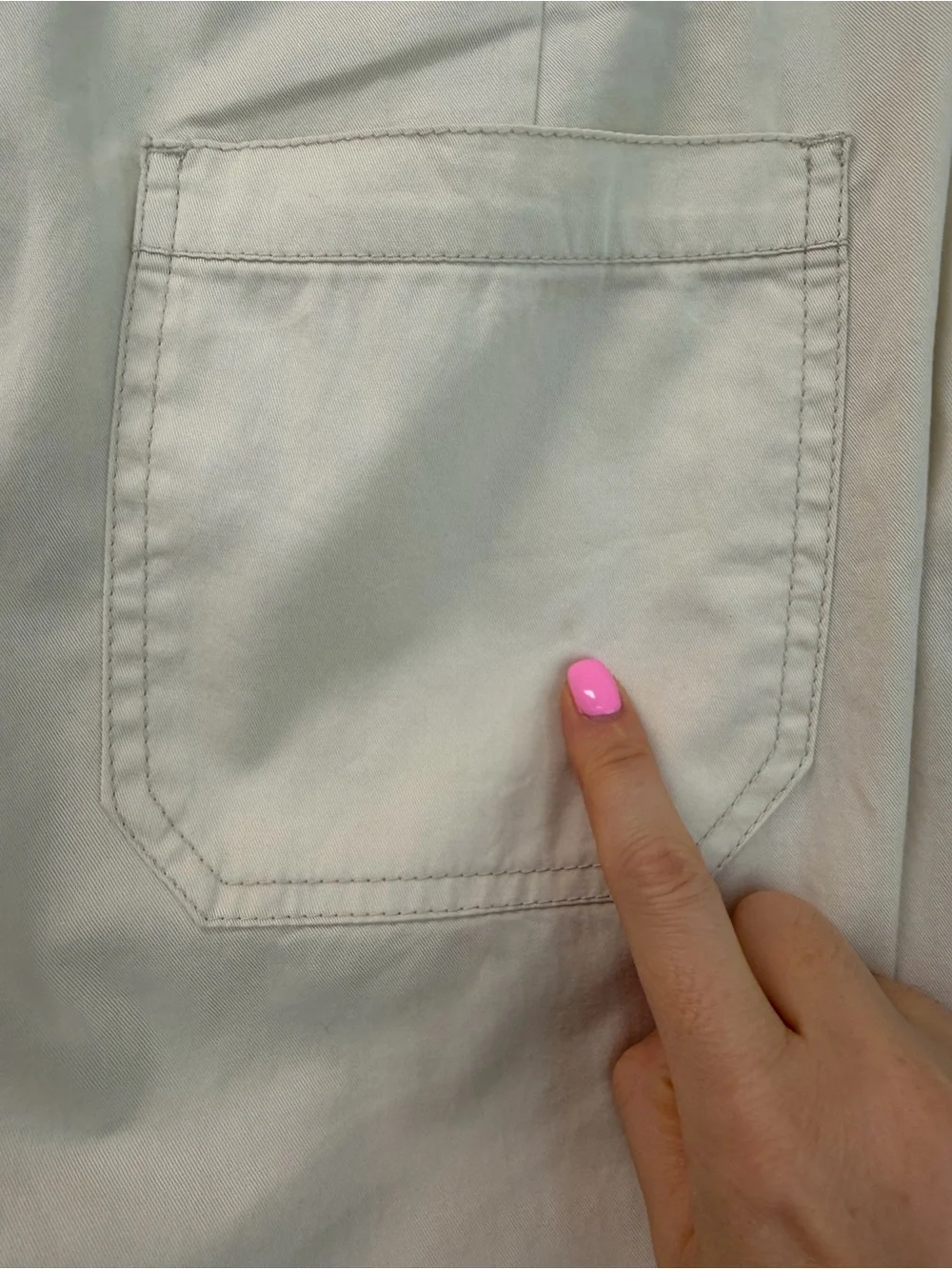NWT Slim Boyfriend Chino Lightweight Patch-Pocket Cream Casual Pants Size 28